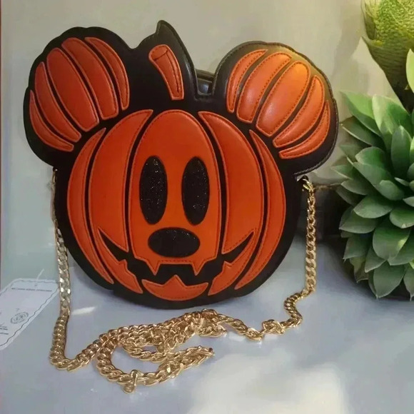 NEW 2024 SKINNY DIP MICKEY HALLOWEEN PUMPKIN PURSE crossbody - Picture 1 of 4